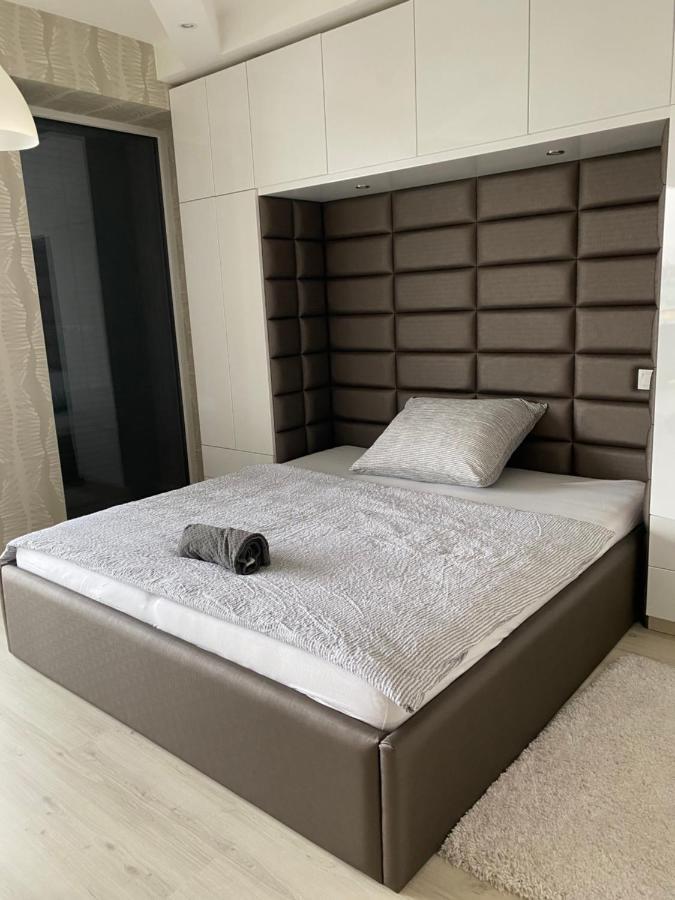 Parizsi Udvar I. Apartment Debrecen Ngoại thất bức ảnh